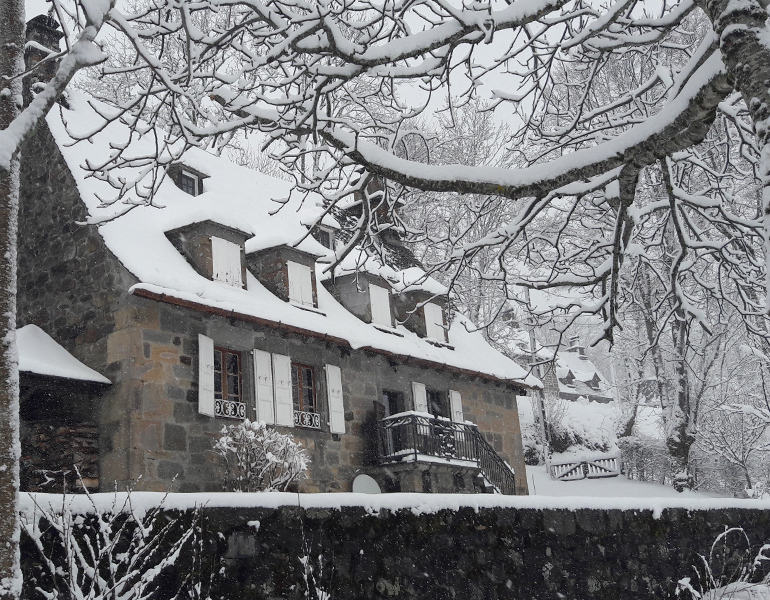 cantaltitude.fr - Gîte au coeur du pays vert