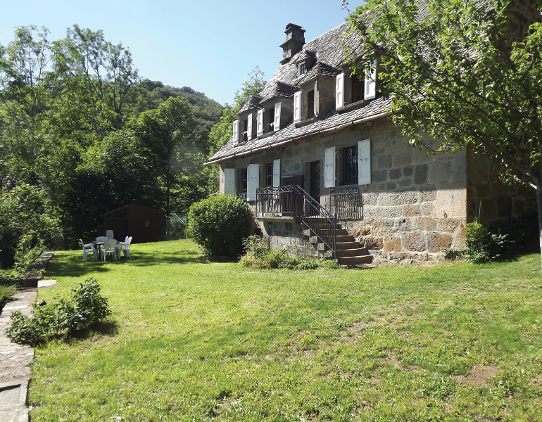 cantaltitude.fr - Gîte au coeur du pays vert